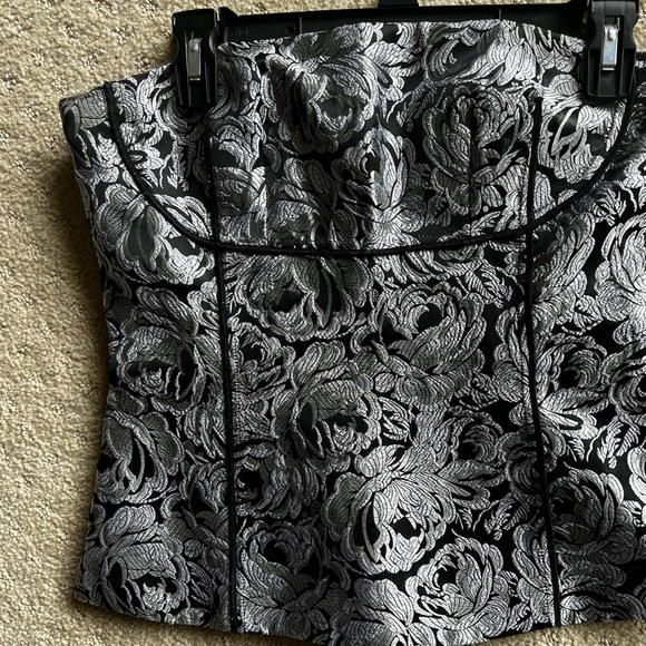 White House Black Market bustier/corset top size 4 - Picture 2 of 3